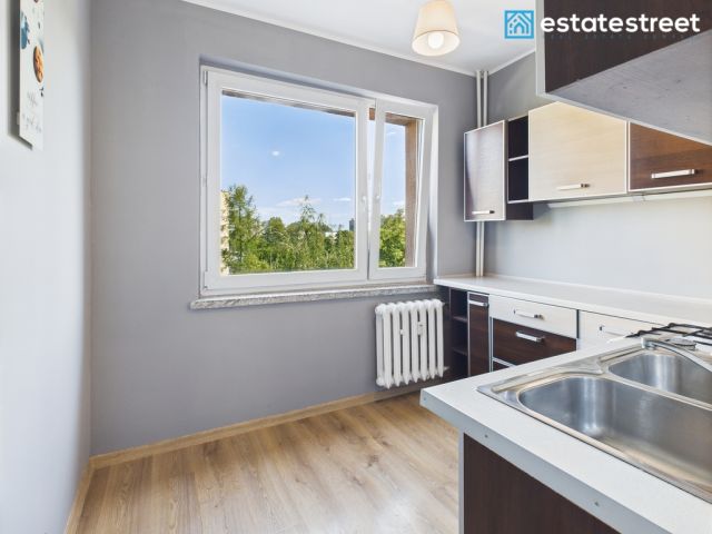 Mieszkanie 3-pokojowe Katowice Zawodzie, ul. Bohaterów Monte Cassino. Zdjęcie 13