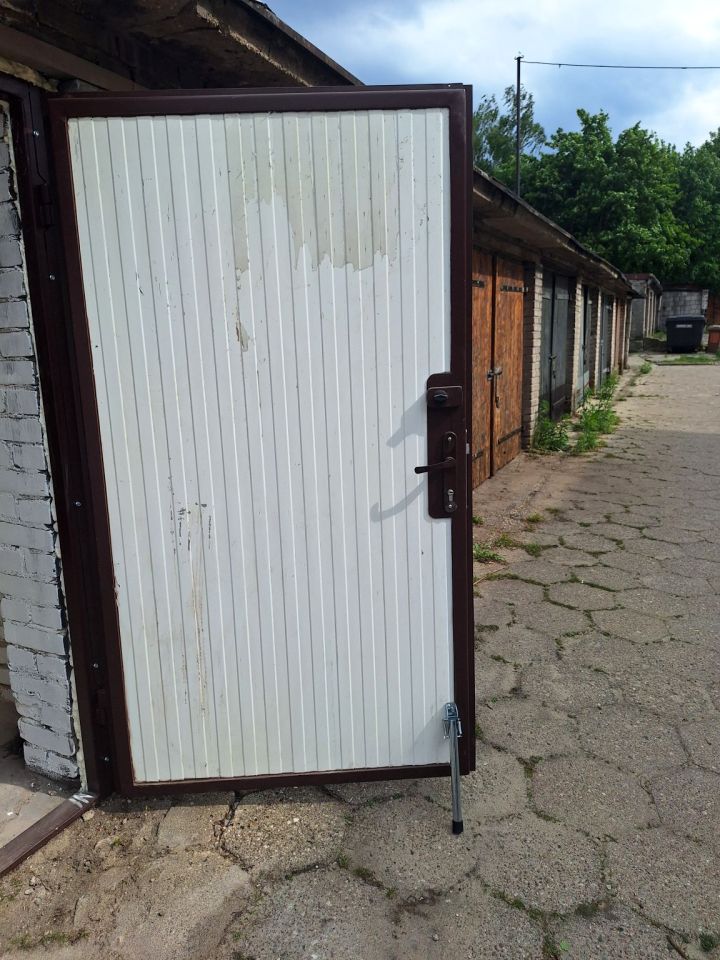 Garaż/miejsce parkingowe Zgierz, ul. gen. Henryka Dąbrowskiego. Zdjęcie 2