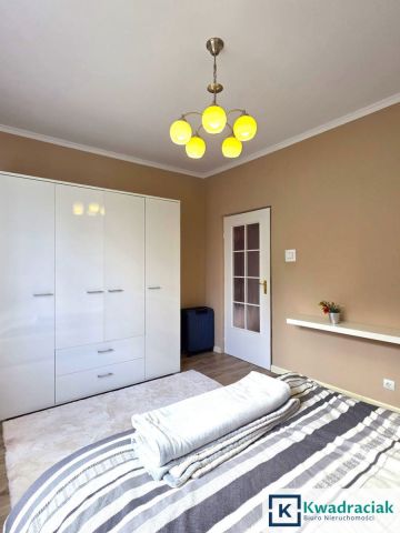 dom wolnostojący, 5 pokoi Zahutyń. Zdjęcie 12