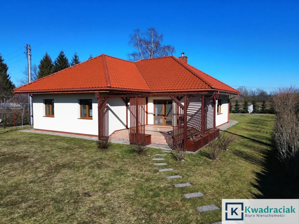 dom wolnostojący, 4 pokoje Żarnowiec. Zdjęcie 23