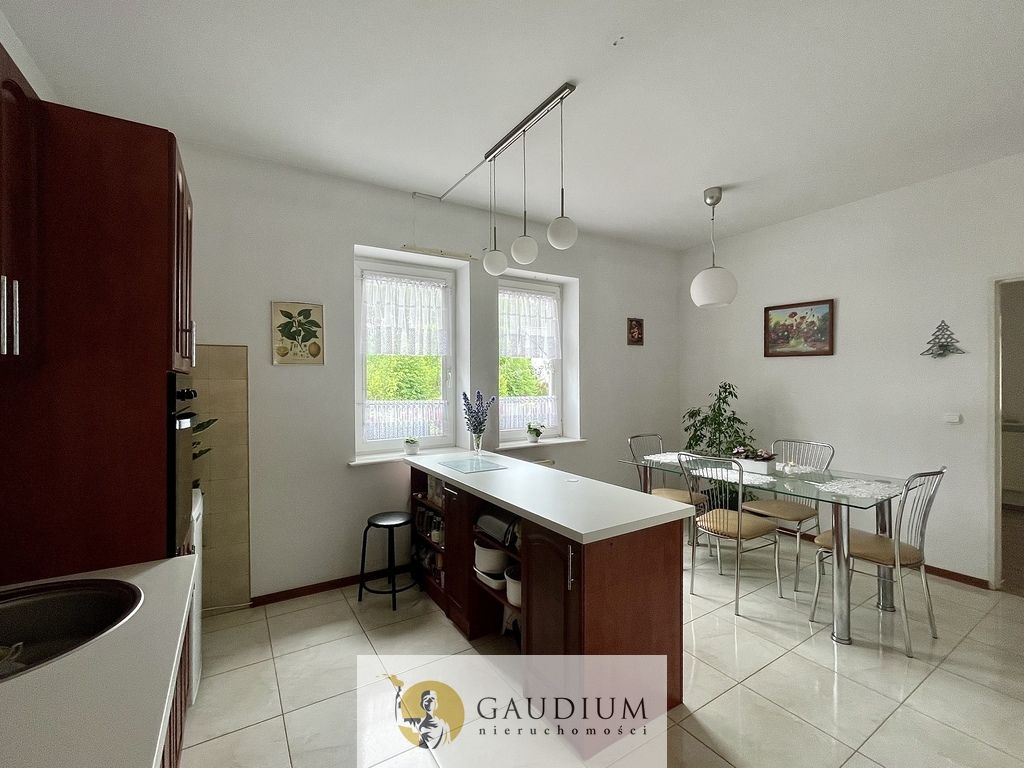 dom wolnostojący, 7 pokoi Bytonia, os. Zielone. Zdjęcie 16