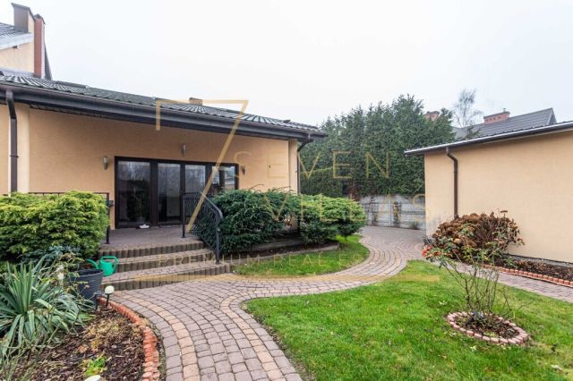 bliźniak, 5 pokoi Pruszków. Zdjęcie 3