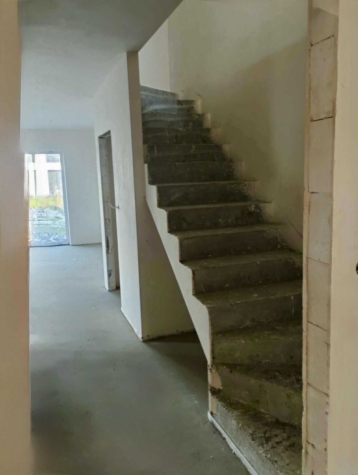 bliźniak, 4 pokoje Ciemne. Zdjęcie 3