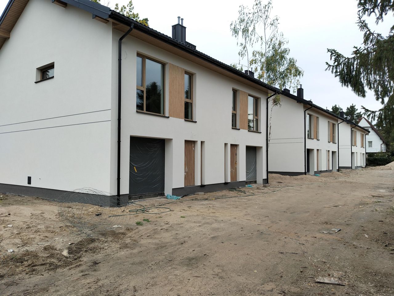 bliźniak, 4 pokoje Pilawa. Zdjęcie 2