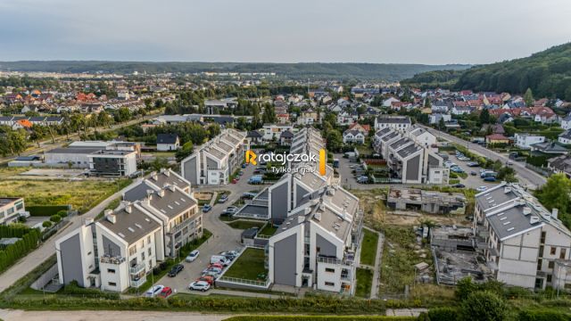 Mieszkanie 4-pokojowe Reda. Zdjęcie 15