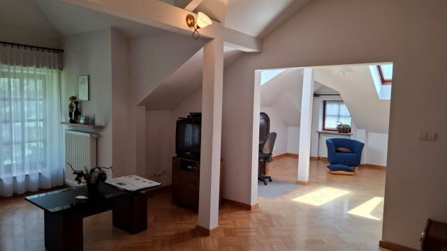 dom wolnostojący, 8 pokoi Warszawa Wawer, ul. Drohobycka. Zdjęcie 15