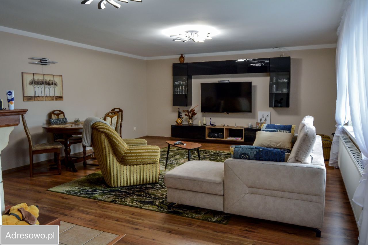 dom szeregowy, 6 pokoi Wałcz, os. Piastowskie. Zdjęcie 18