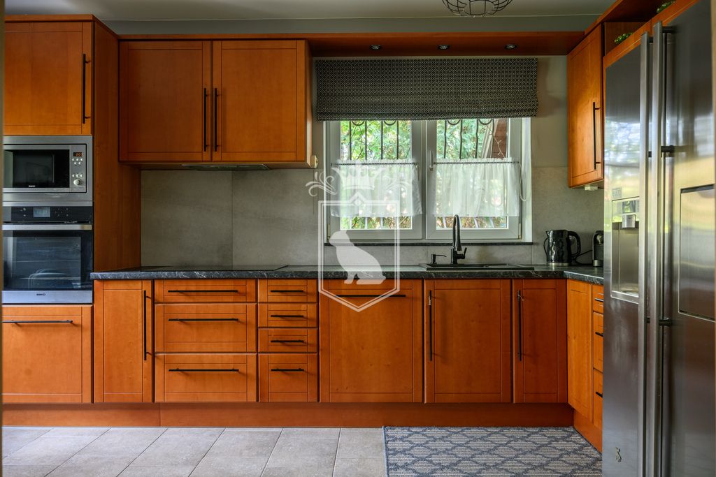 dom wolnostojący, 7 pokoi Warszawa Wesoła, ul. Brata Alberta. Zdjęcie 6