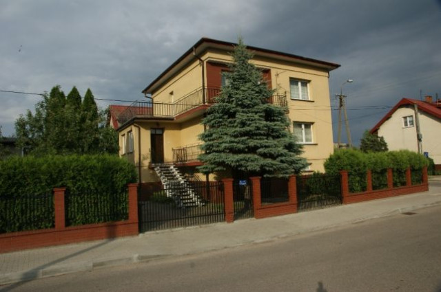 dom wolnostojący, 6 pokoi Żuromin, ul. Generała Sikorskiego. Zdjęcie 1