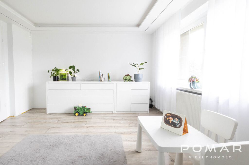 dom wolnostojący, 7 pokoi Gogołowa, ul. Wiejska. Zdjęcie 3