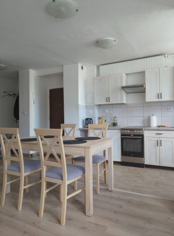 Mieszkanie 3-pokojowe Warszawa Praga-Południe, ul. Międzynarodowa. Zdjęcie 1