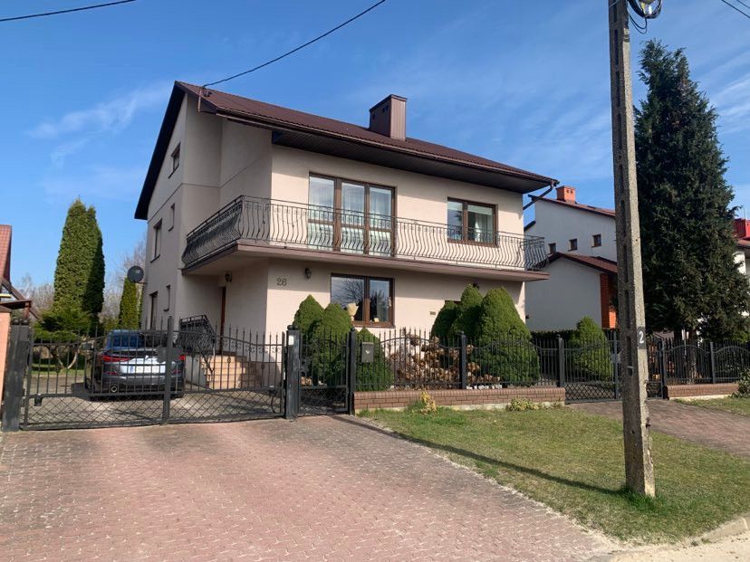 dom wolnostojący, 6 pokoi Ostrowiec Świętokrzyski, ul. Modrzewiowa. Zdjęcie 3