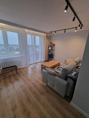 Mieszkanie 4-pokojowe Milejów, Partyzancka. Zdjęcie 1