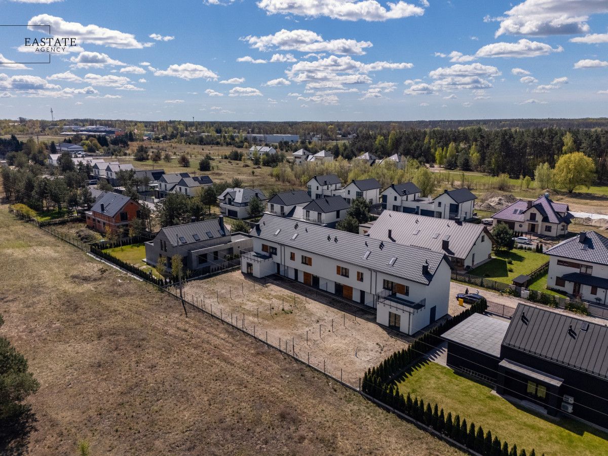 dom szeregowy, 4 pokoje Solec. Zdjęcie 3