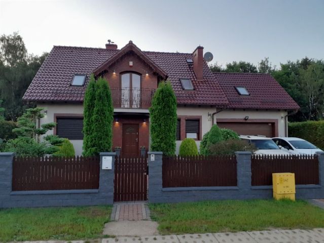 dom wolnostojący Grabiny-Zameczek. Zdjęcie 1