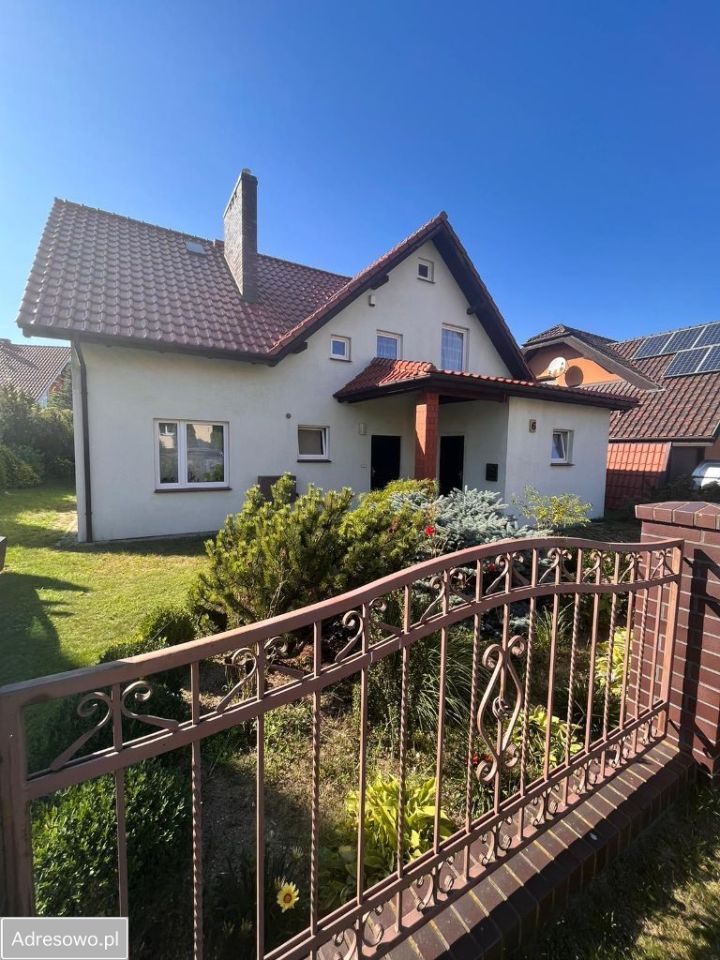 dom wolnostojący, 8 pokoi Środa Śląska Centrum. Zdjęcie 1