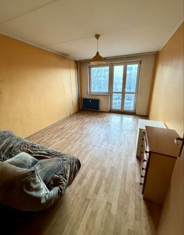 Mieszkanie 3-pokojowe Knurów. Zdjęcie 1