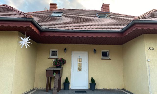 dom wolnostojący, 4 pokoje Łaziska. Zdjęcie 1