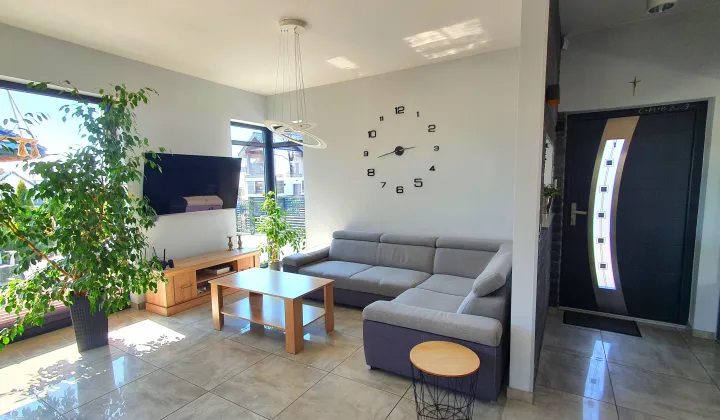 dom wolnostojący, 6 pokoi Zabrze Mikulczyce, ul. Nagietkowa