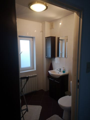 dom wolnostojący, 3 pokoje Rybical. Zdjęcie 8