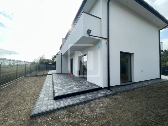 bliźniak, 5 pokoi Łomianki. Zdjęcie 12