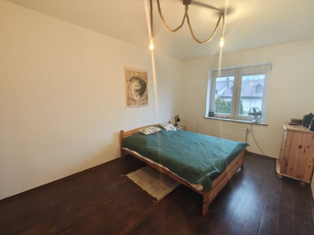 bliźniak, 4 pokoje Kwietno. Zdjęcie 2