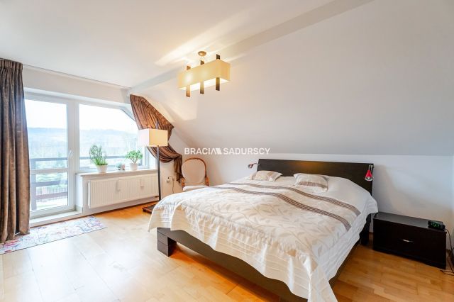 dom wolnostojący, 5 pokoi Marcyporęba, ul. św. Marcina. Zdjęcie 18