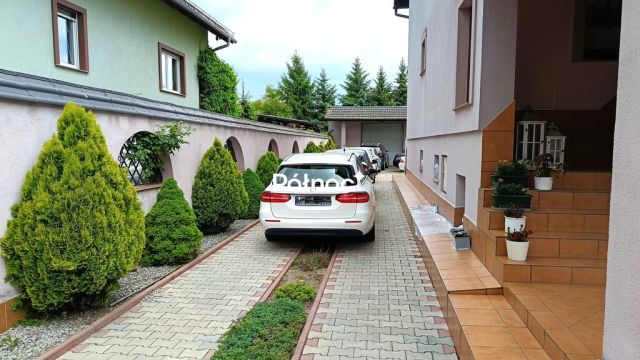 dom wolnostojący, 5 pokoi Bolesławiec, ul. Czerwonych Maków. Zdjęcie 17