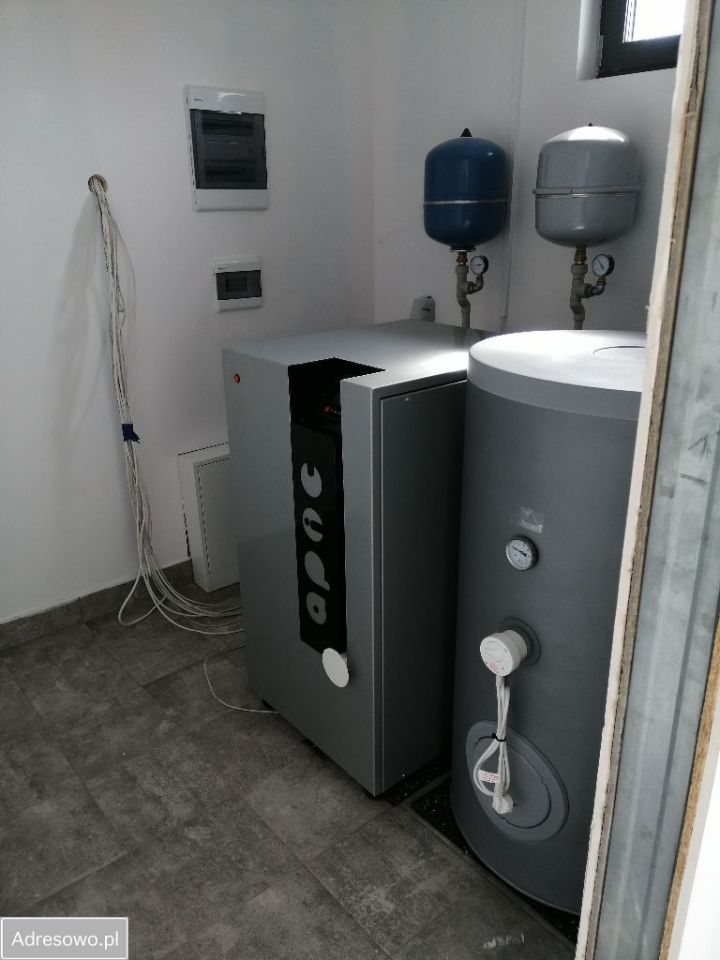 dom wolnostojący, 4 pokoje Brzeziny-Kolonia. Zdjęcie 2