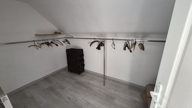 dom wolnostojący, 8 pokoi Opole Winów, pl. Róż. Zdjęcie 5