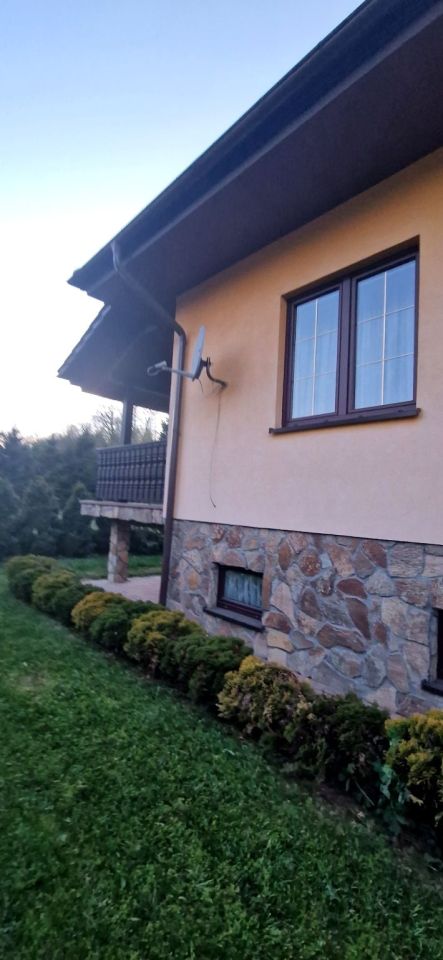dom wolnostojący, 5 pokoi Ustrzyki Dolne, ul. Adama Mickiewicza. Zdjęcie 9