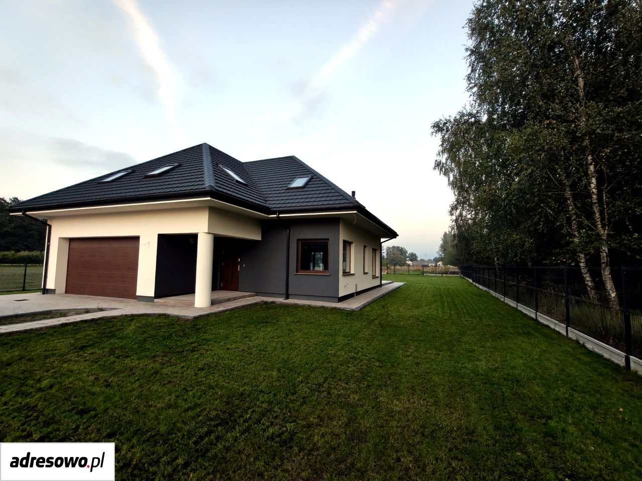 dom wolnostojący, 5 pokoi Żyrówek. Zdjęcie 5