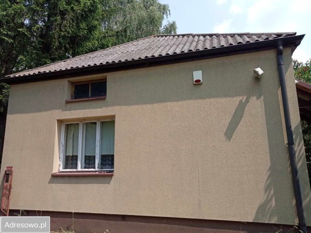 dom wolnostojący, 2 pokoje Bednary, ul. Kolejowa. Zdjęcie 1
