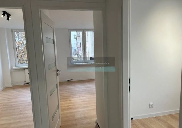 Mieszkanie 3-pokojowe Warszawa Targówek, ul. Suwalska. Zdjęcie 4