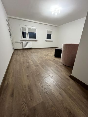 Mieszkanie 3-pokojowe Oleśnica Centrum, Ignacego Daszyńskiego. Zdjęcie 2