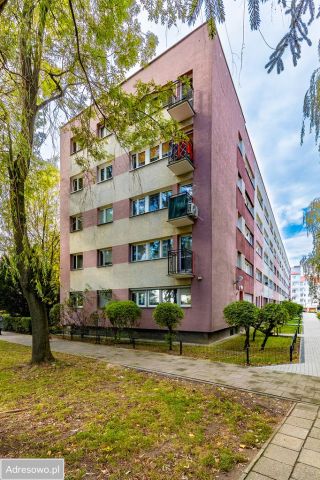 Mieszkanie 4-pokojowe Warszawa Włochy, al. Dwudziestolatków. Zdjęcie 1