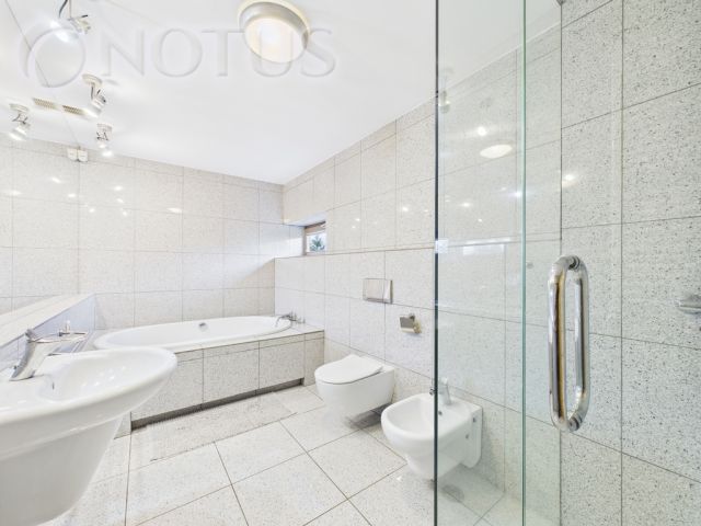 dom wolnostojący, 6 pokoi Bytom. Zdjęcie 3