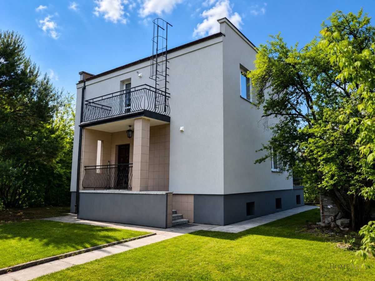 dom wolnostojący, 4 pokoje Pruszków Żbików. Zdjęcie 1