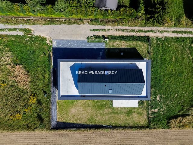 dom wolnostojący, 4 pokoje Bębło, ul. ks. Jana Skotnickiego. Zdjęcie 22