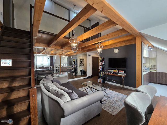 Mieszkanie 4-pokojowe Jędrzejów. Zdjęcie 1