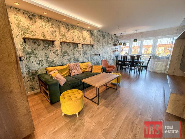 Mieszkanie 4-pokojowe Wrocław Krzyki, ul. Jerzego Kukuczki. Zdjęcie 1