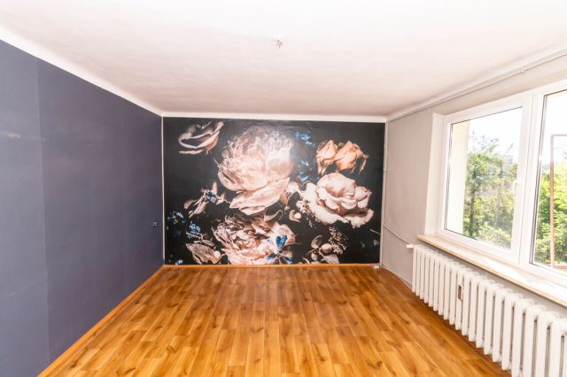 Mieszkanie 3-pokojowe Ostrowiec Świętokrzyski, os. Ogrody. Zdjęcie 2