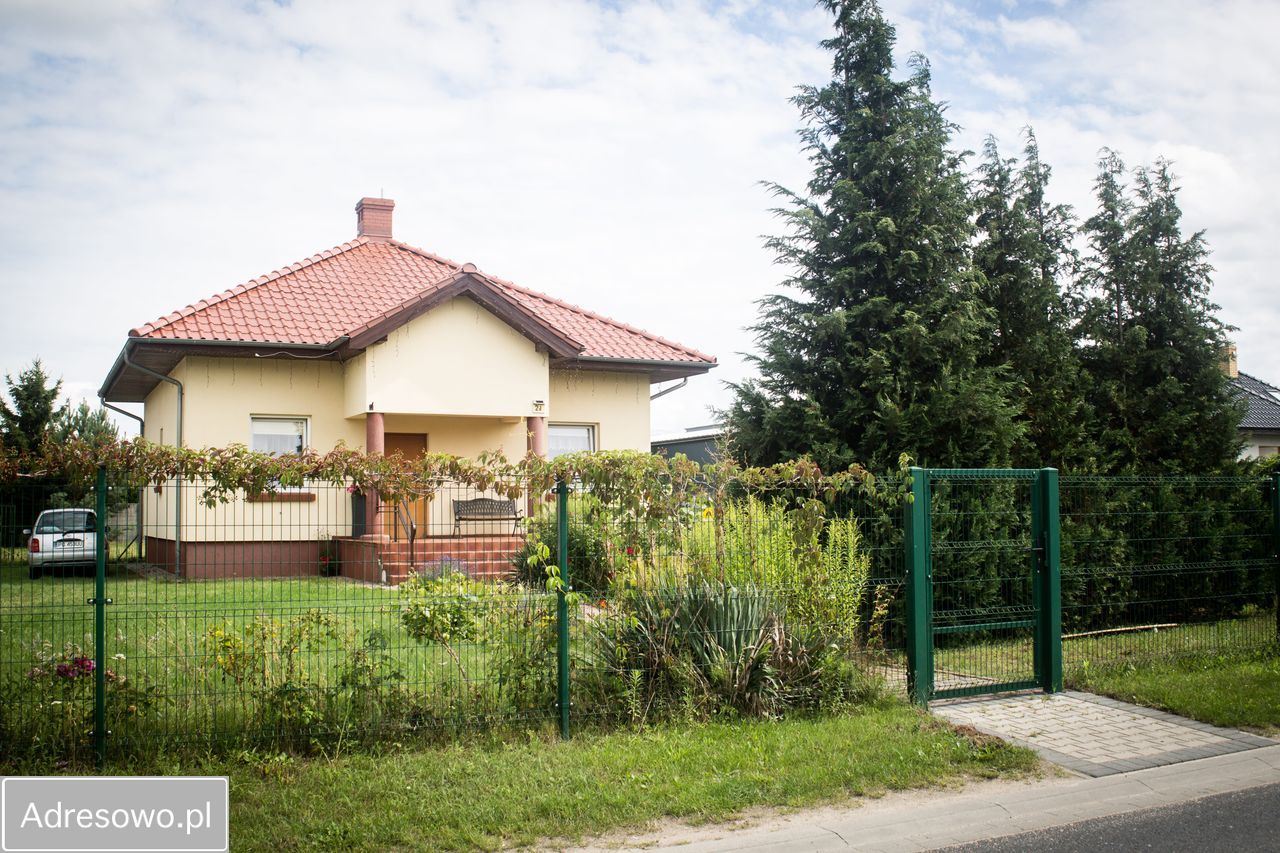dom wolnostojący, 6 pokoi Komorowo. Zdjęcie 2