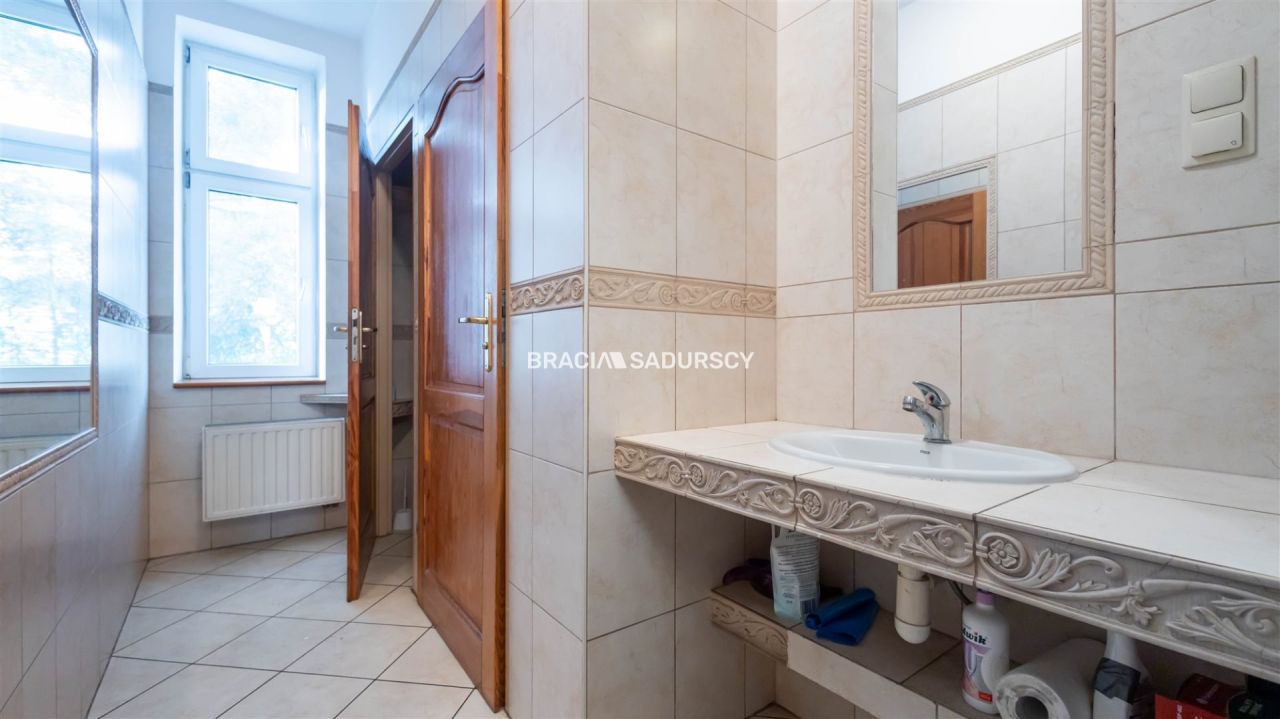 dom wolnostojący, 13 pokoi Kraków Prądnik Czerwony, ul. Pocieszka. Zdjęcie 24