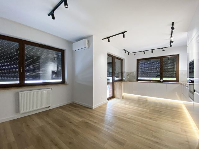 Mieszkanie 4-pokojowe Szczecin Centrum, ul. Stefana Lewandowskiego. Zdjęcie 1