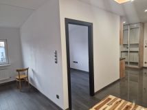 Mieszkanie 3-pokojowe Rogów. Zdjęcie 1