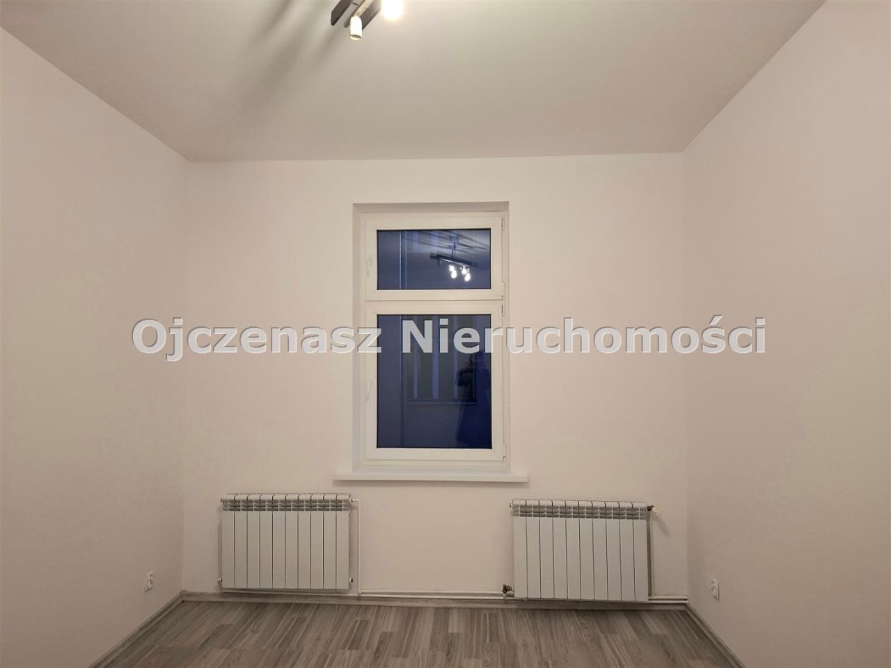 Mieszkanie 2-pokojowe Bydgoszcz Śródmieście. Zdjęcie 2