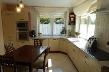 dom wolnostojący, 11 pokoi Chojna. Zdjęcie 4