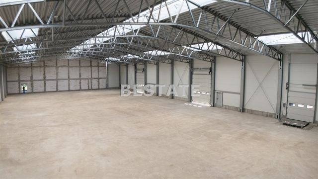 Hala/magazyn Tuszów Narodowy. Zdjęcie 6