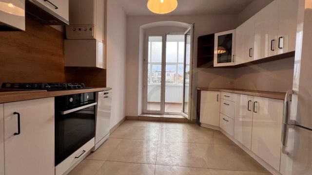 Mieszkanie 3-pokojowe Leszno Zatorze, ul. Stefana Żeromskiego. Zdjęcie 1